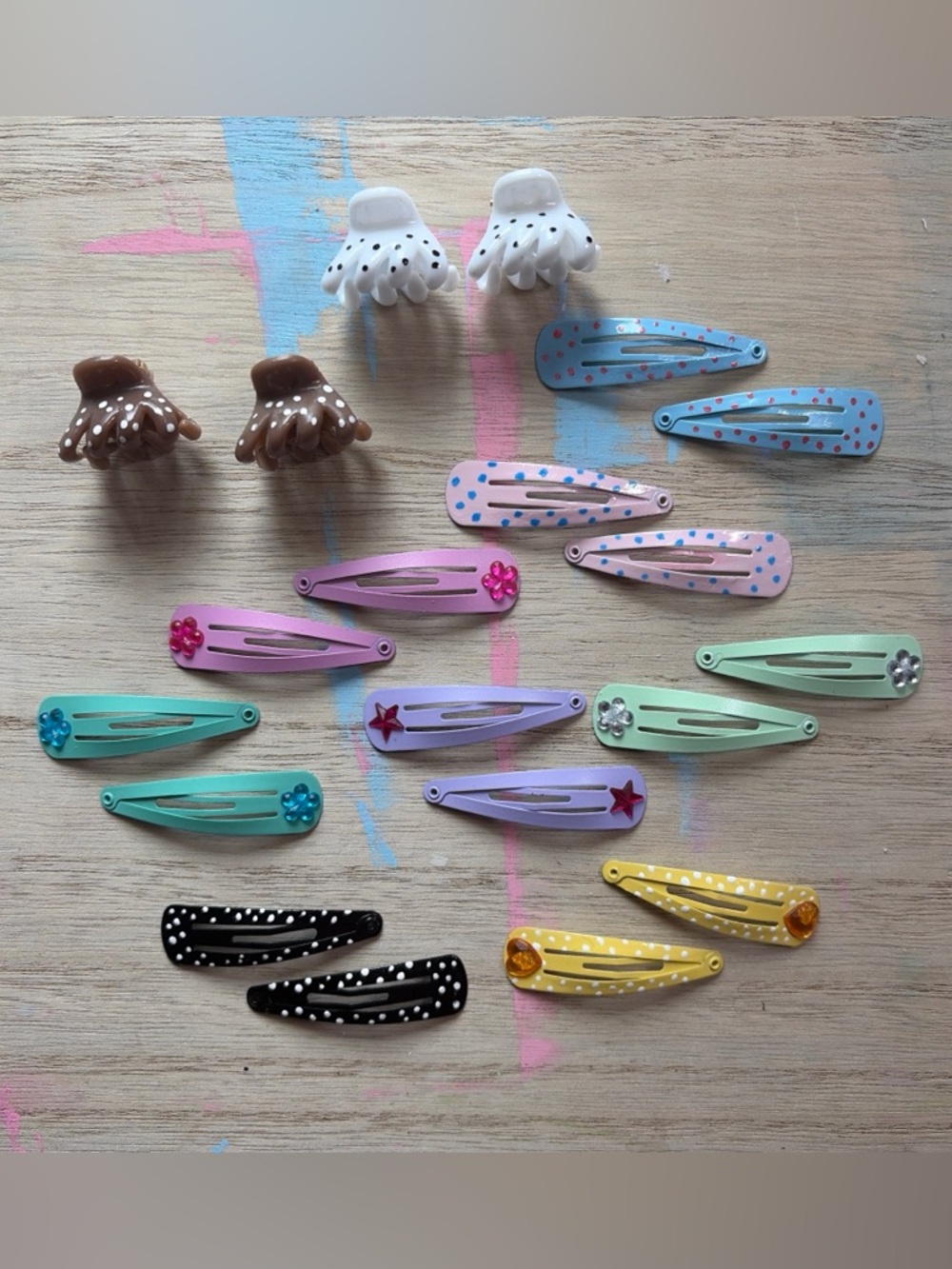 polkadot and rhinestone y2k inspired clips, receive 2 mystery pairs